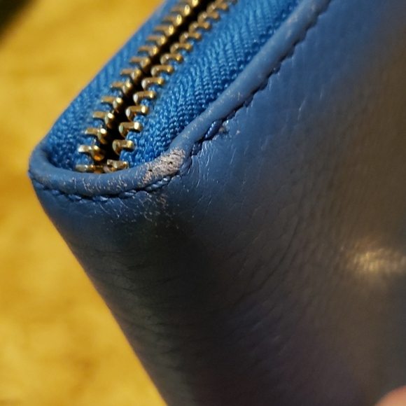 Michael Kors Jet Set zippered wallet - Picture 10 of 14